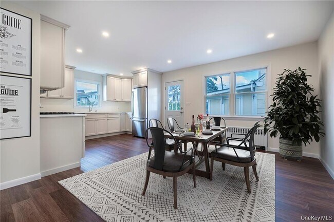 Foto del edificio - 107 Woodside Ave