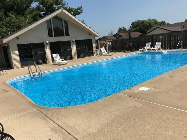 Building Photo - 232 Eagle Ridge