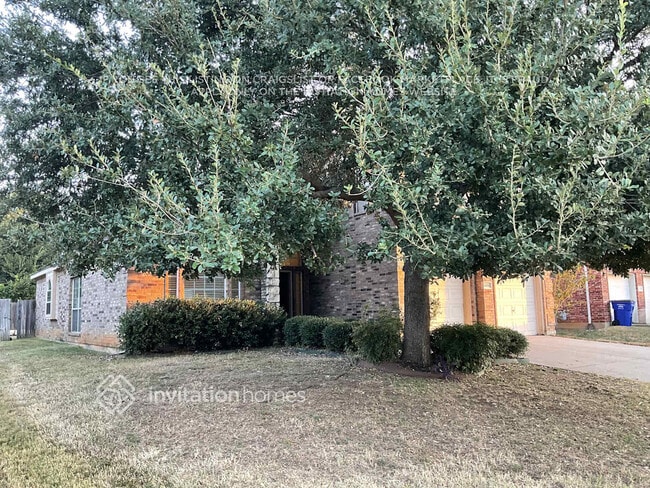 Building Photo - 1406 Chateau Ln