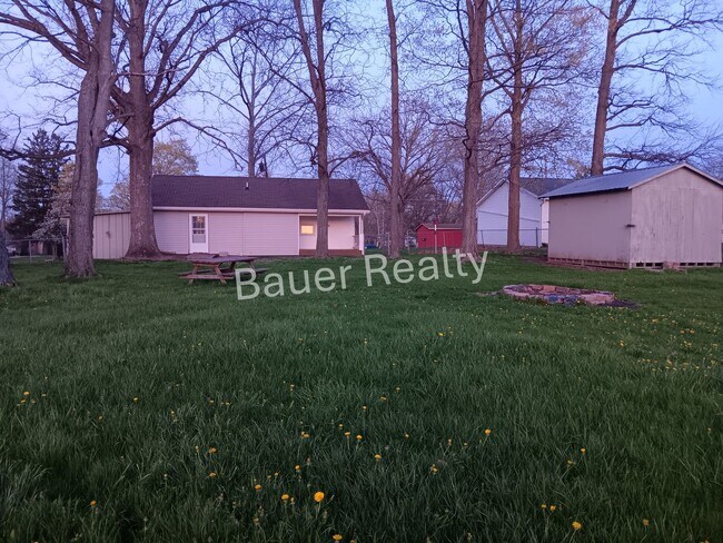Foto del edificio - Two Bedroom in Crestview Local Schools