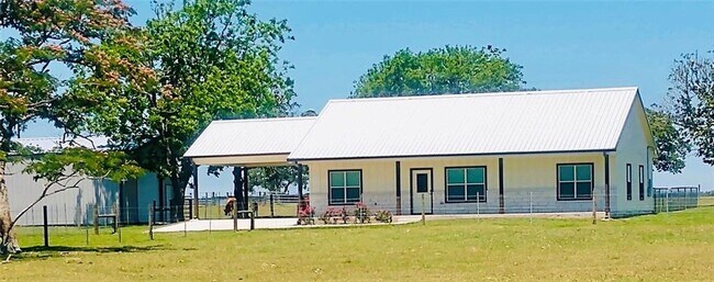 Building Photo - 641 Old Potato Rd