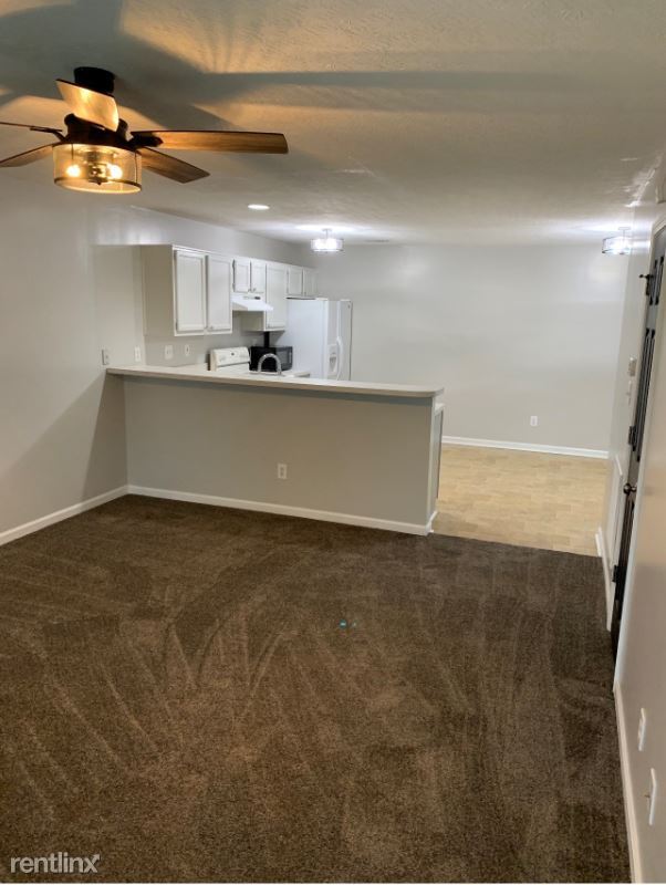 Building Photo - 3 br, 2.5 bath Townhome - 489 Dabney Drive