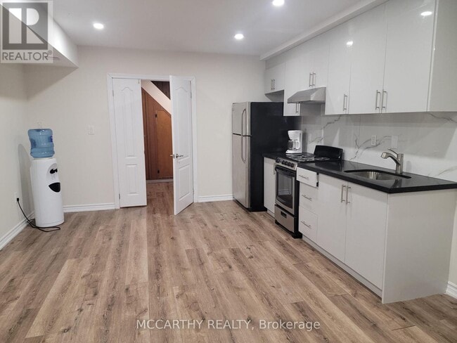 Building Photo - 6196 County 9 Rd