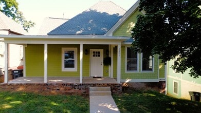 Building Photo - 1401 Forest Ave