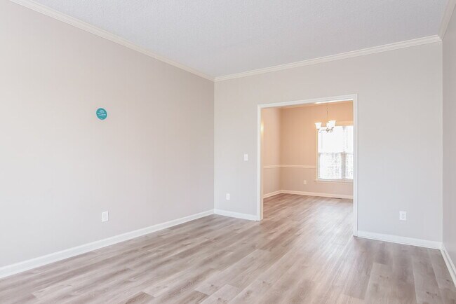 Foto del edificio - 5828 Waterford Landing Ct