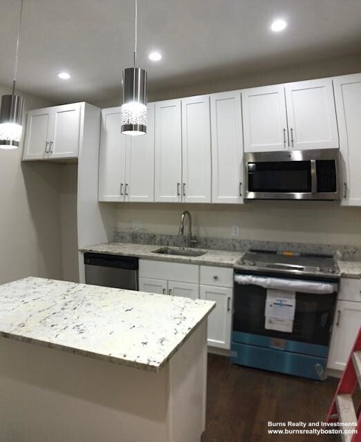 Foto del edificio - 411 E 7th St