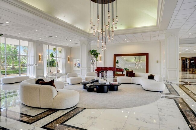 Foto del edificio - 5600 Collins Ave