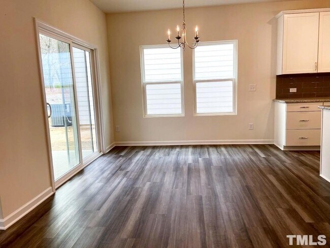 Foto del edificio - 1221 Watcher Wy