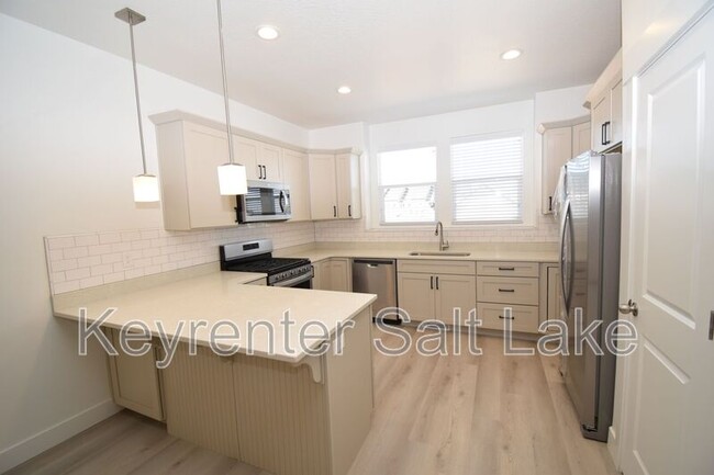 Foto del edificio - 4312 W Silver Peak Ln