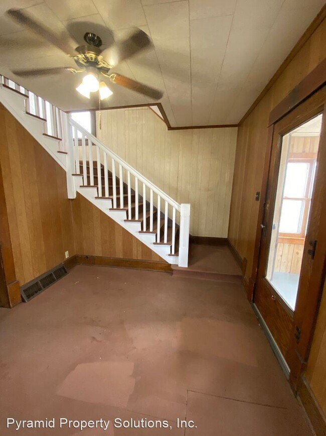 Building Photo - 4 br, 2 bath House - 1554 Capitol Ave