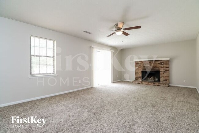 Building Photo - 1124 Walnut Creek Ln