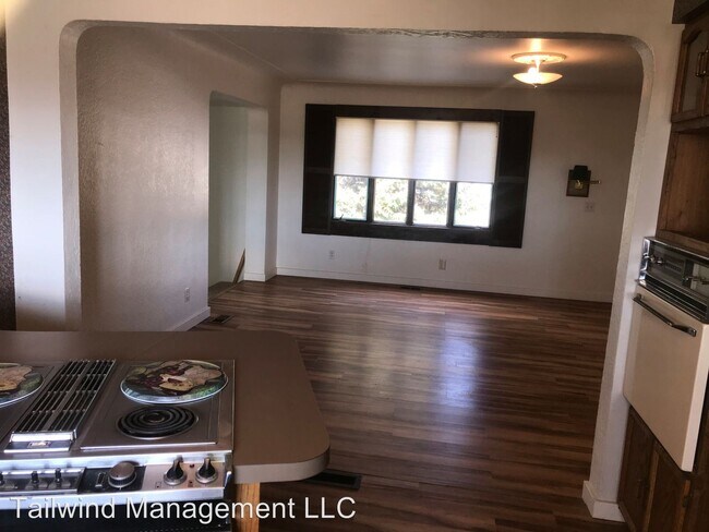 Building Photo - 3 br, 2 bath House - 3760 S 56th St W