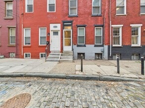 Building Photo - 1825 Carlton St