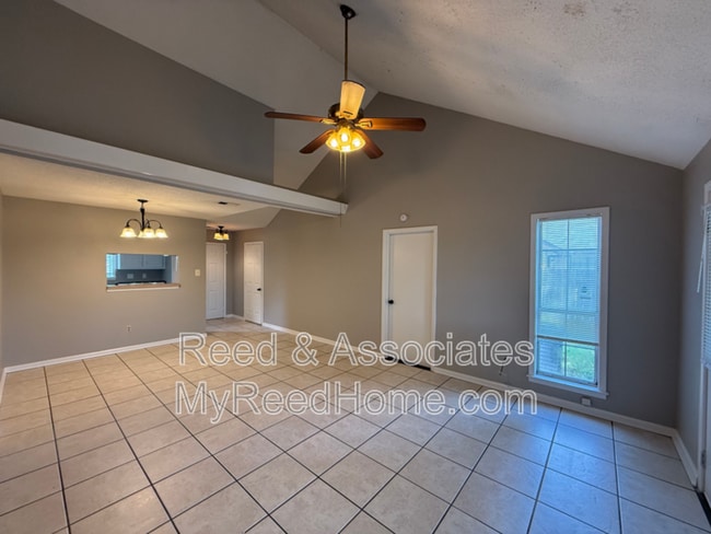 Building Photo - 6913 Hillindale Dr
