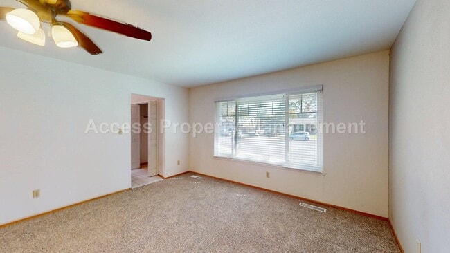 Foto del edificio - 3355 San Fernando Ct