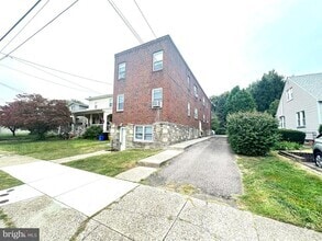 Building Photo - 7712-14 Watson St