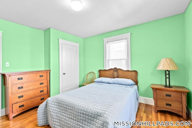 Foto del edificio - 155-157 Hillside St.