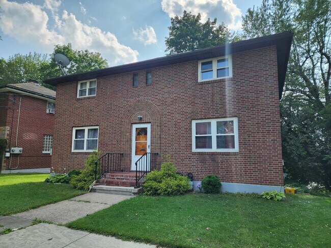 Foto del edificio - 49 Howard Ave