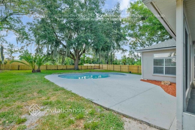 Foto del edificio - 492 Summit Ridge Dr