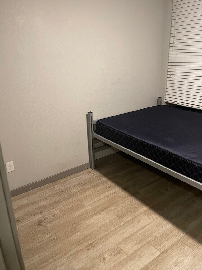 Foto del edificio - 565 Hank Aaron Dr SW