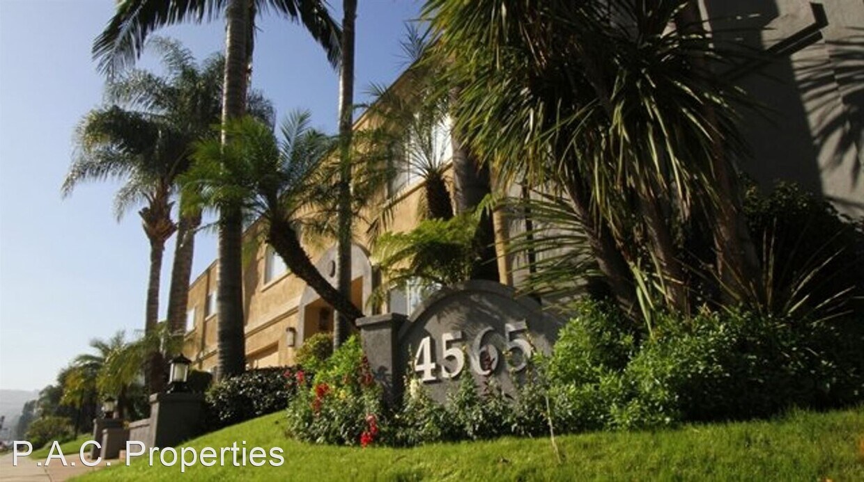 Foto principal - 2 br, 1 bath Apartment - 4565 Hazeltine Av...