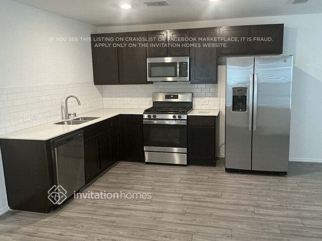 Foto del edificio - 3044 Wallace Wls Ct