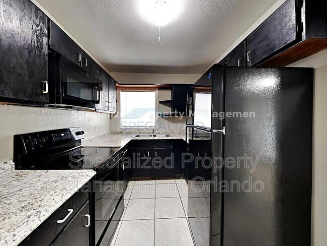 Foto del edificio - 833 Short Ave