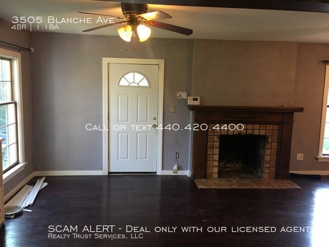 Building Photo - Magnificent  4 Bedrooms 2 Bath Colonial