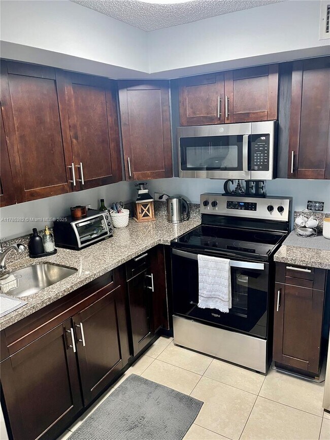 Foto del edificio - 3610 N 56th Ave
