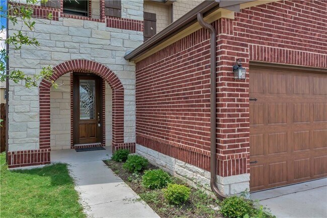 Foto del edificio - 17319 Treehorn Ranch Rd