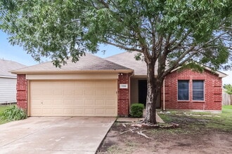 Building Photo - 1108 Cumberland Dr