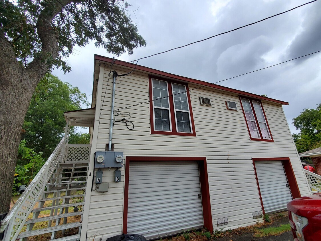 2023 Washington St, Commerce, TX 75428 Condo for Rent in Commerce, TX