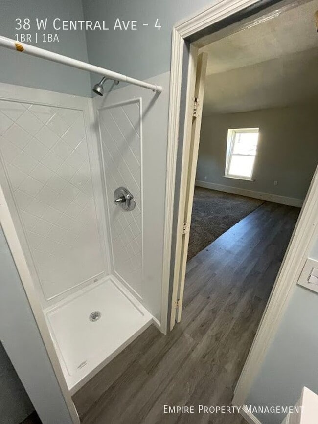 Building Photo - Studio Apartment in Bangor, PA!