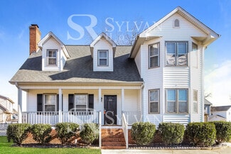 Building Photo - 1703 Crestview Rd