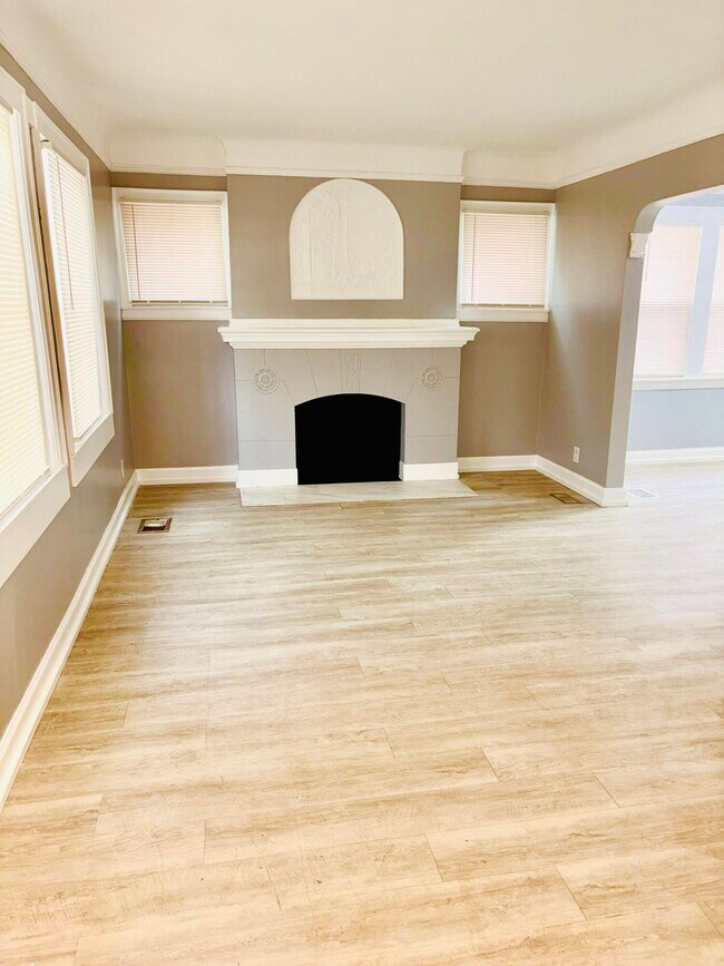Foto del edificio - 5791 Somerset Ave