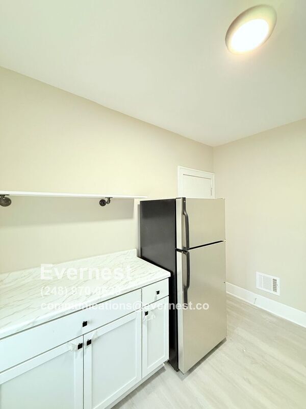 Foto del edificio - 5440 Milford St