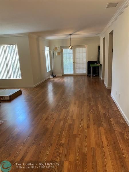 Foto del edificio - 4810 Grapevine Wy