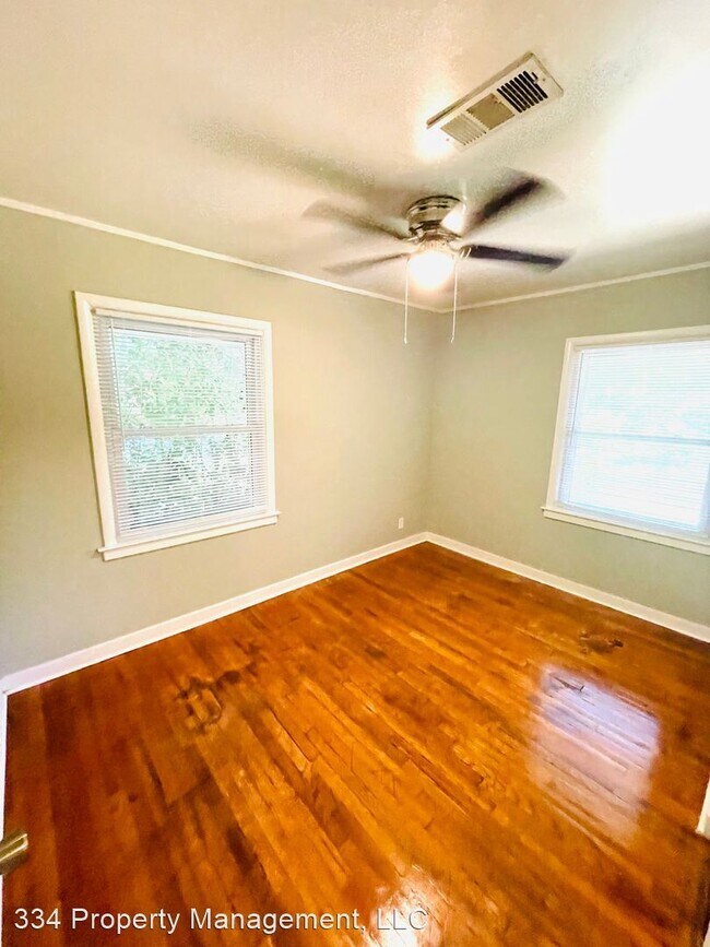 Foto del edificio - 3 br, 1 bath House - 3247 Willow Lane Drive