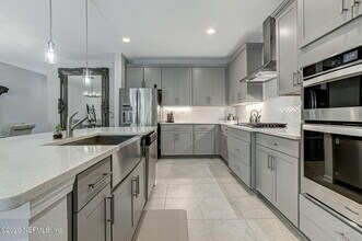 Building Photo - 124 Pine Bluff Dr