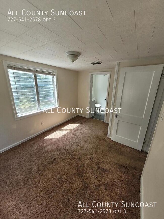 Building Photo - 3820 Tifton St N