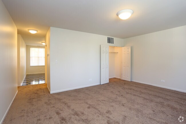 Legends South Apartments Chicago, IL