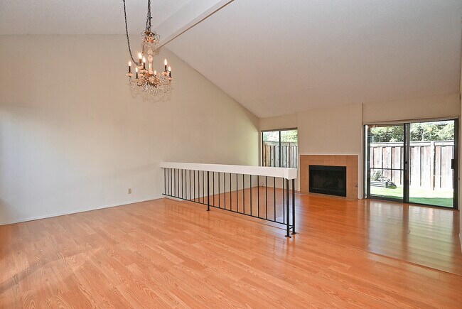 Building Photo - 200 Powhattan Ct