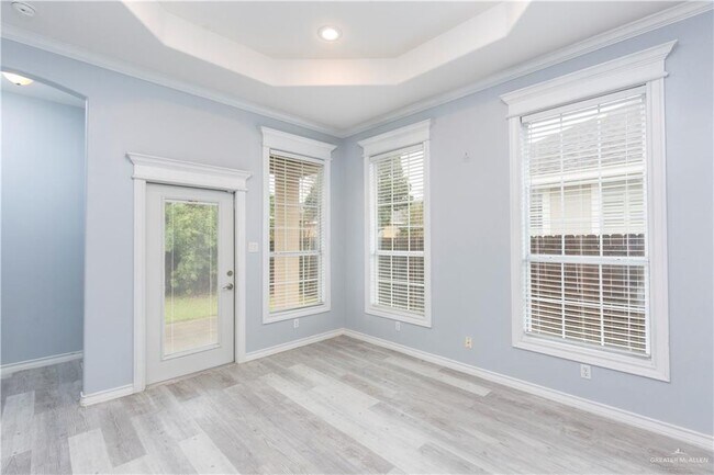 Foto del edificio - 13 Excalibur St