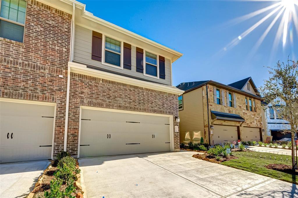 5219 Prairie Landing Ln, Fulshear, TX 77441 Condo for Rent in