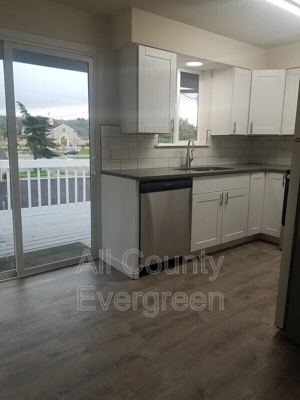 Foto del edificio - 1405 Wright Ave