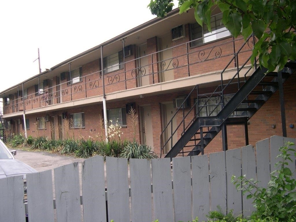Building Photo - 35 Parsons Ave