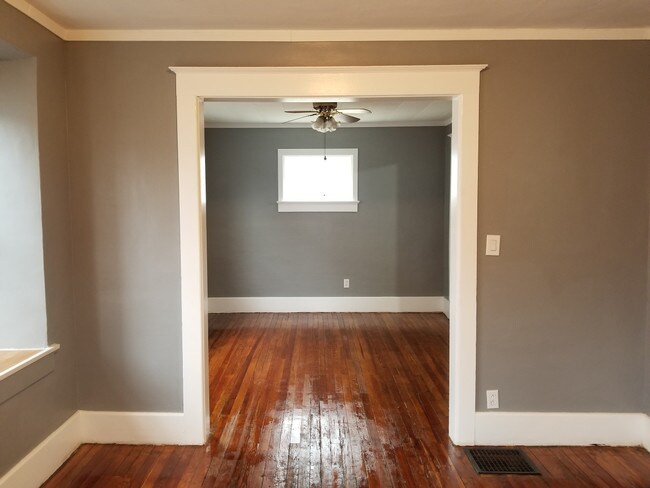 Building Photo - 122 Winterroth
