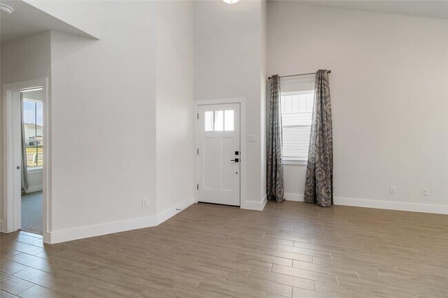 Foto del edificio - 220 Mirabeau Way