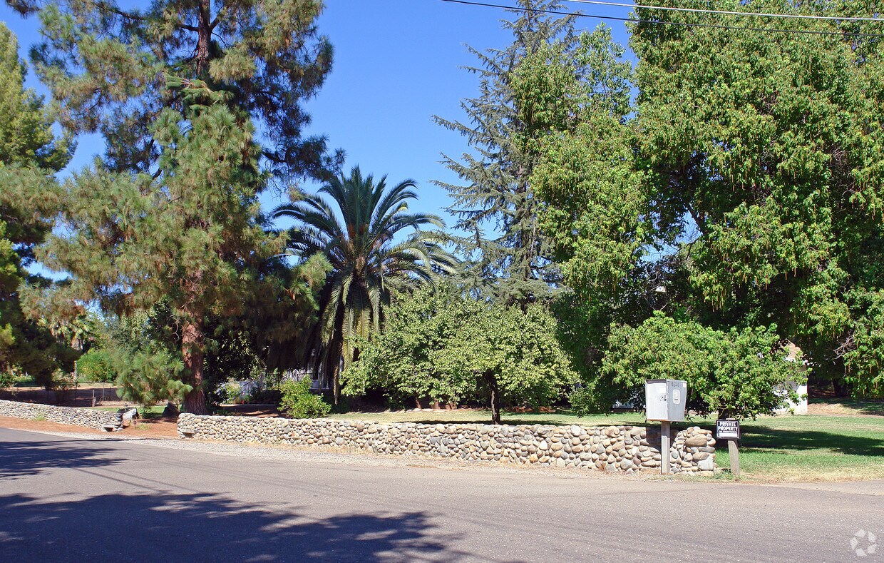 Building Photo - 4624 Martsmith Way