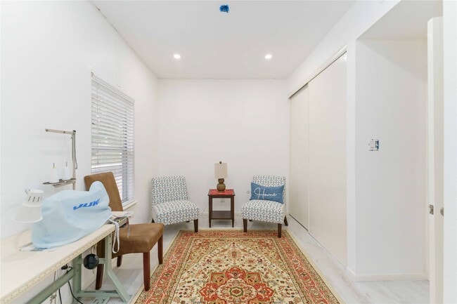 Building Photo - 710 Bering Dr